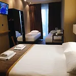 Mosaic Centre Hotel