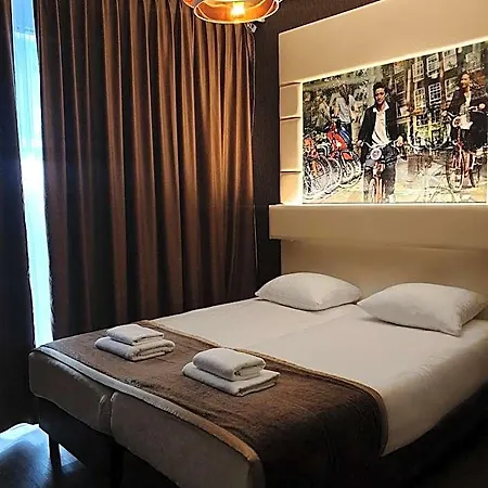 Mosaic Centre Hotel
