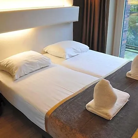 Mosaic Centre Hotel