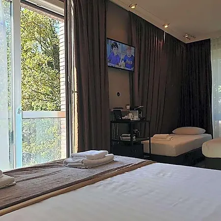 Hotel Mosaic Centre 3*