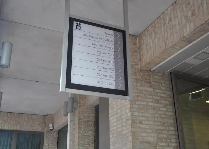 Mosaic Centre Hotel 3*