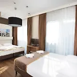 Mosaic Centre Отель 3*