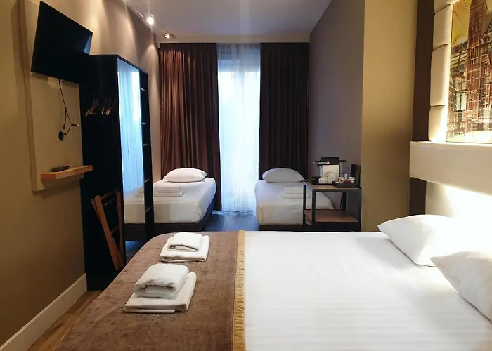 Hotell Mosaic Centre 3*