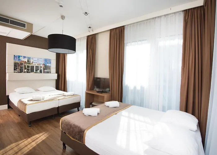 Mosaic Centre Hotell 3*